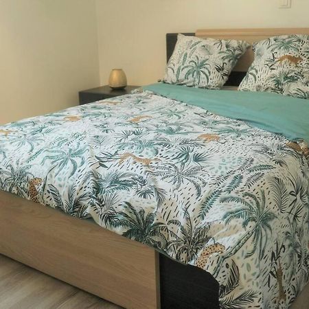 Appartement Cosy Proche Disney Vaires-sur-Marne Luaran gambar